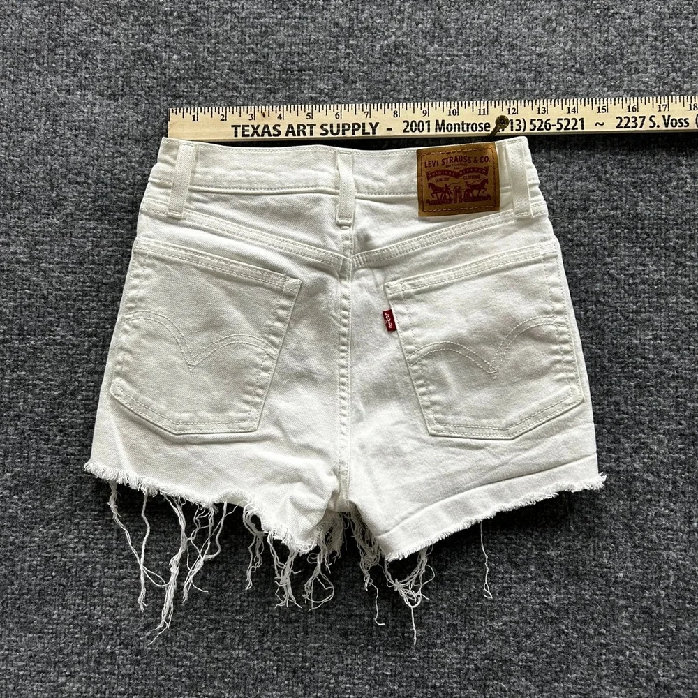 Levi's Denim Shorts Womens Size 26 White High Waisted Raw Hem Cutoff Casual